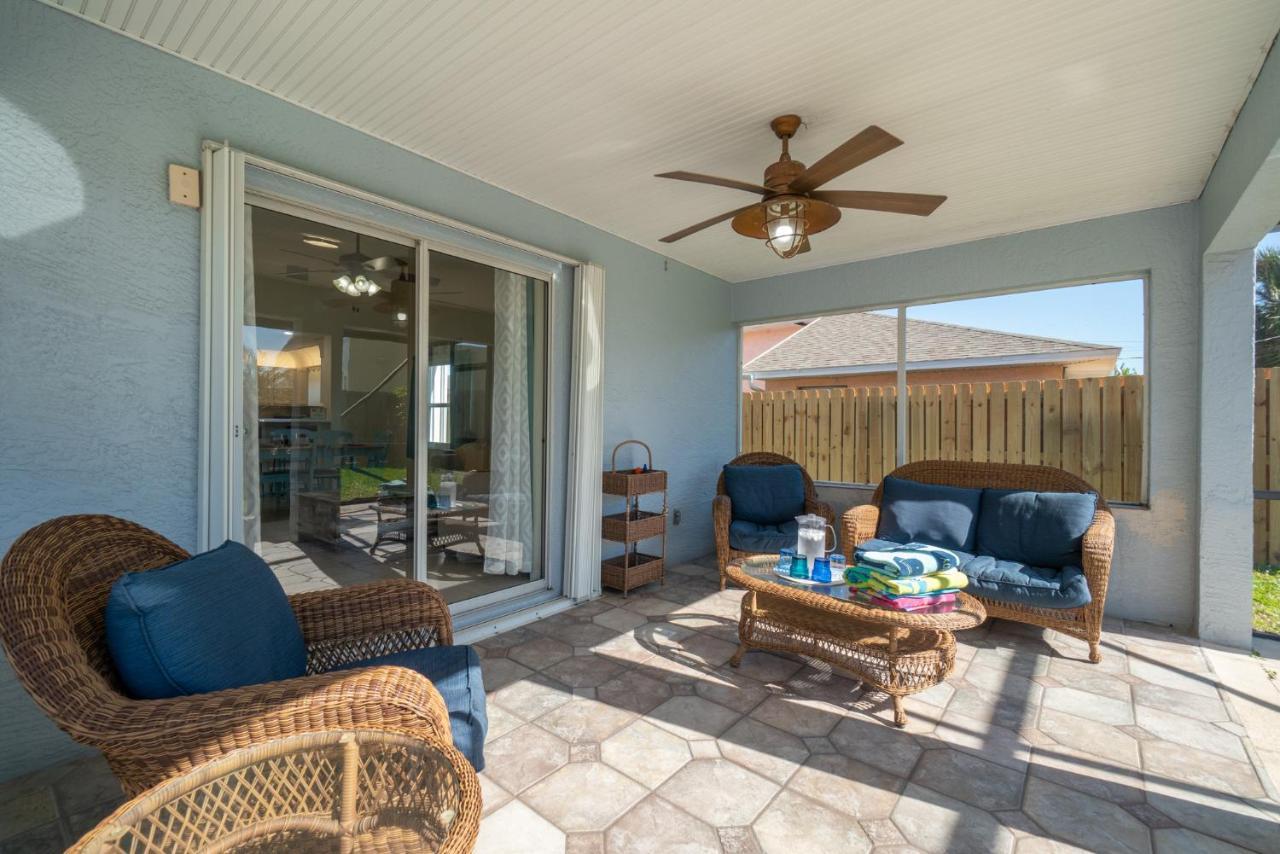 Oceanview Haven - 2Br Beach Townhome With Patio, Shared Heated Pool Steps From Paradise Beach Park! Melbourne Zewnętrze zdjęcie