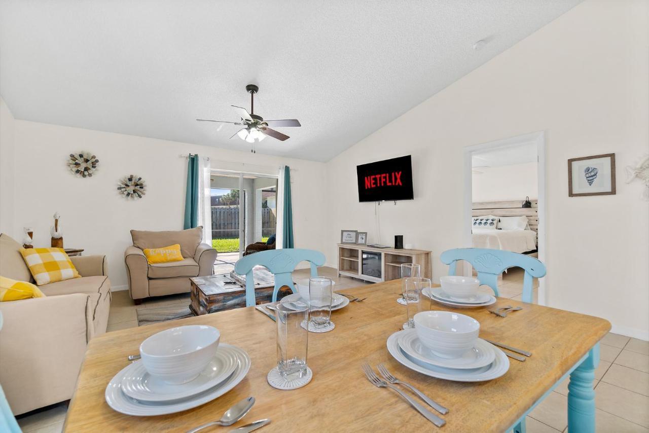 Oceanview Haven - 2Br Beach Townhome With Patio, Shared Heated Pool Steps From Paradise Beach Park! Melbourne Zewnętrze zdjęcie